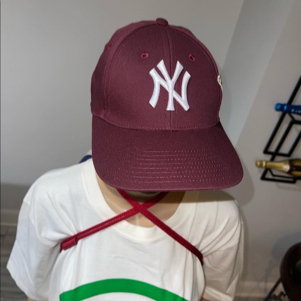 Gucci Baseball Cap w/NY Patch - Picture 5 of 6